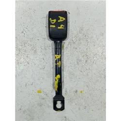 Recambio de anclaje cinturon delantero derecho para audi a4 berlina (8e)(04.2003) 1.9 tdi (96kw) [1,9 ltr. - 96 kw tdi] referenc