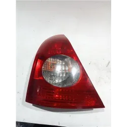 Recambio de piloto trasero izquierdo para renault clio ii fase ii (b/cb0)(2001) authentique dci referencia OEM IAM 8200071413 82
