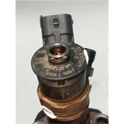 Recambio de inyector para peugeot 407 hdi 135 referencia OEM IAM 0445110297  