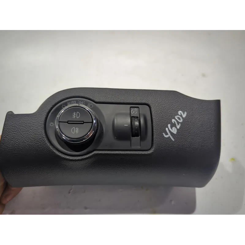 Recambio de mando de luces para opel insignia berlina (2008) 2.0 cdti referencia OEM IAM 13268707  