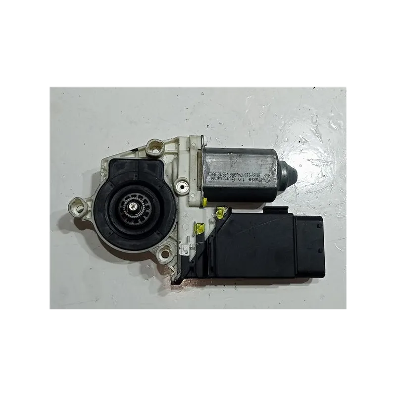 Recambio de motor elevalunas delantero izquierdo para seat leon (1m1)(11.1999) tdi referencia OEM IAM 9776101432203 F005S00051  