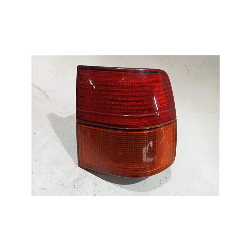 Recambio de piloto trasero derecho para seat toledo (1l)(09.1991) 1.6 i referencia OEM IAM E1 6R0163251  