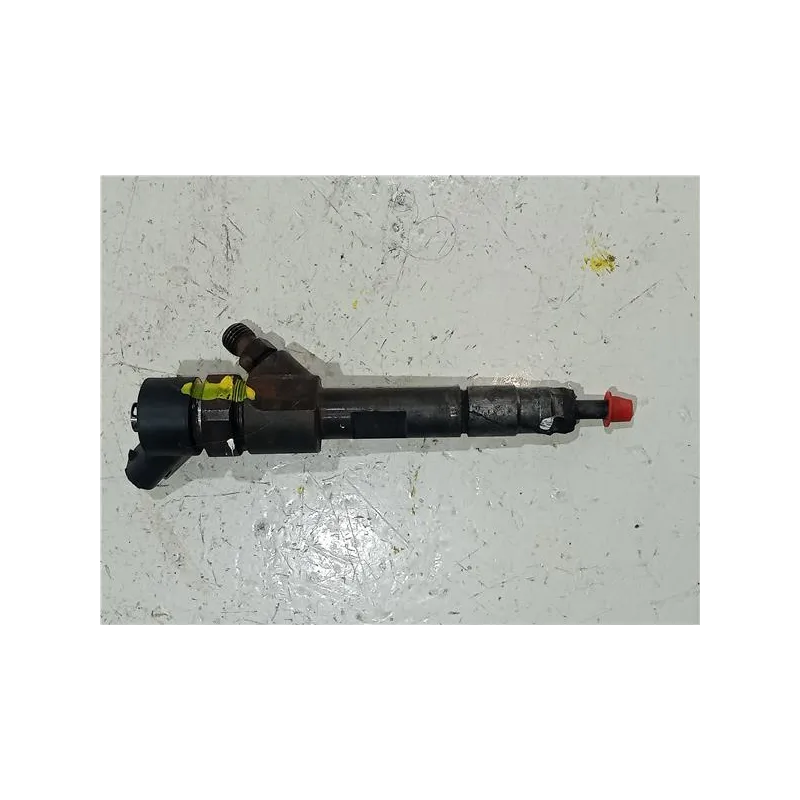 Recambio de inyector para nissan primastar furgón (x83) dci 100 referencia OEM IAM 0445110146  