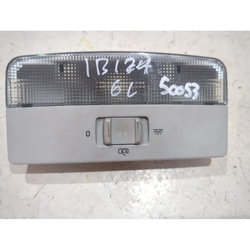 Recambio de luz interior para seat ibiza iii (6l1) 1.9 sdi referencia OEM IAM 6L0947105A  