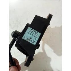 Recambio de potenciometro pedal gas para renault clio iii (2005) 1.1 75 cv referencia OEM IAM 8200297342A  