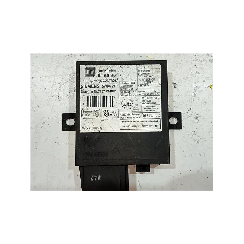 Recambio de centralita cierre para seat ibiza (6k1)(08.1999) 1.4 referencia OEM IAM 1L0959800 6597734001  