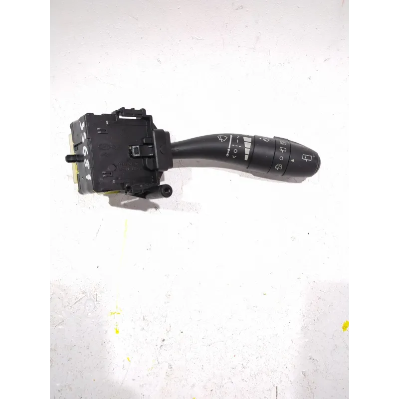 Recambio de mando limpiaparabrisas para hyundai i30 (fd)(06.2007) 1.6 crdi referencia OEM IAM 934202R010  