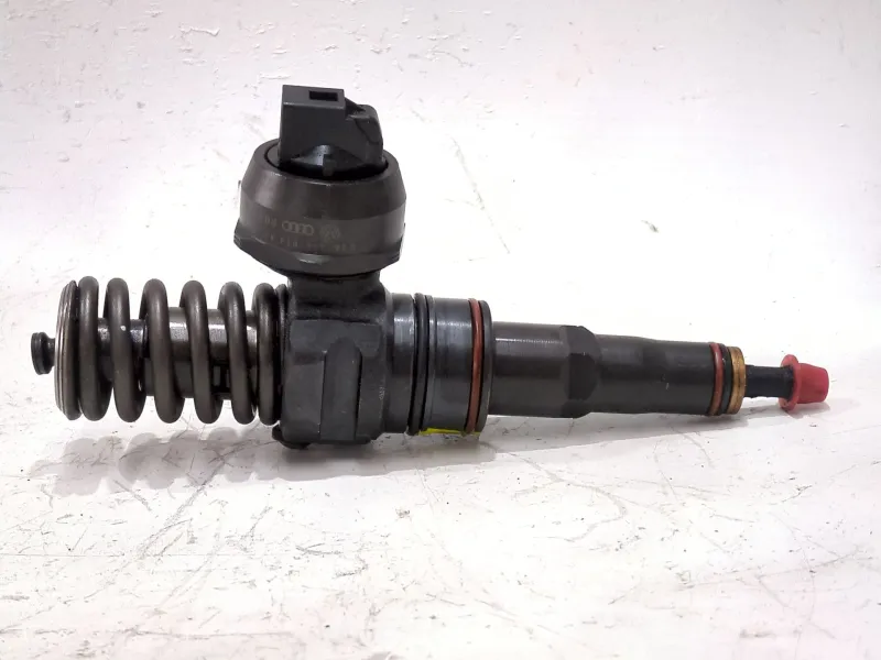 Recambio de inyector para volkswagen golf iii (1h1)(11.1991) 1.9 d referencia OEM IAM 0414720037 038130073AJ  