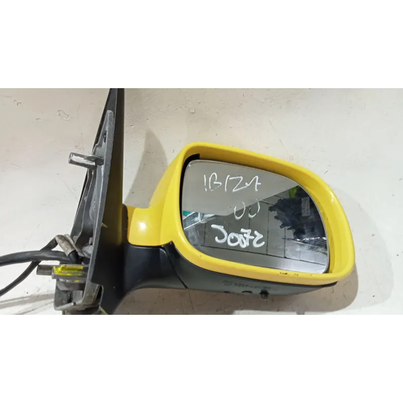 Recambio de retrovisor derecho para seat ibiza ii (6k1) 1.9 d referencia OEM IAM 856008  