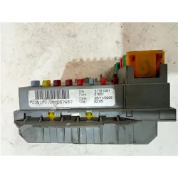 Recambio de caja fusibles/rele para fiat stilo (192)(2001) 1.9 jtd (192_xe1a) referencia OEM IAM 51781081  