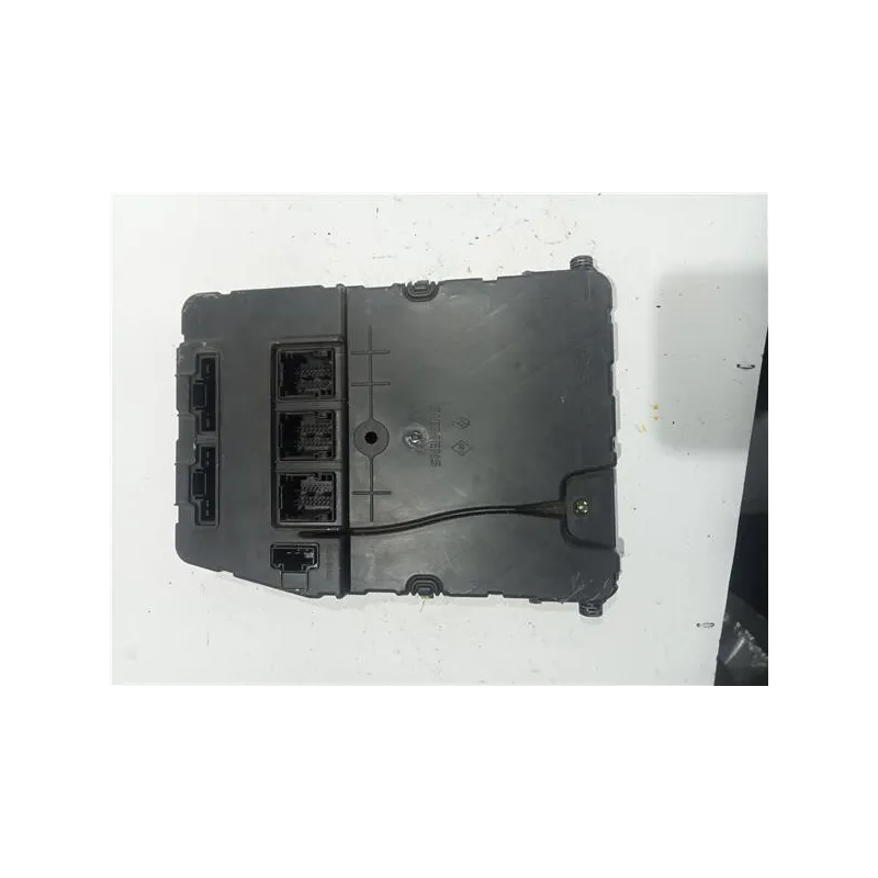 Recambio de uch para renault megane ii classic berlina (2003) referencia OEM IAM 8200780028  