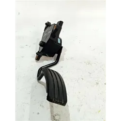 Recambio de potenciometro pedal gas para renault clio iii (2005) 1.1 75 cv referencia OEM IAM 8200297342A  
