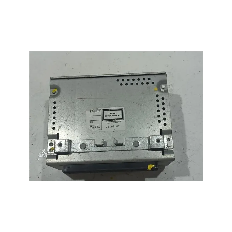 Recambio de radio cd para ford fiesta (cbk)(2002) referencia OEM IAM 8A6T18C815BP  