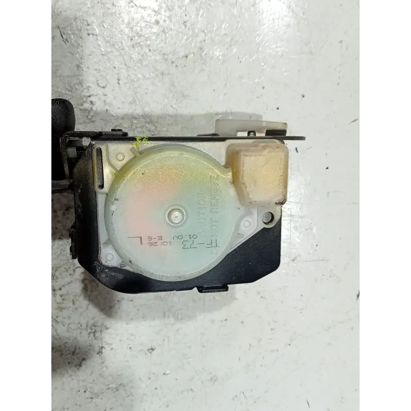 Recambio de cinturon seguridad trasero derecho para toyota yaris (_p1_) 1.0 (scp10_) referencia OEM IAM C8ST138  