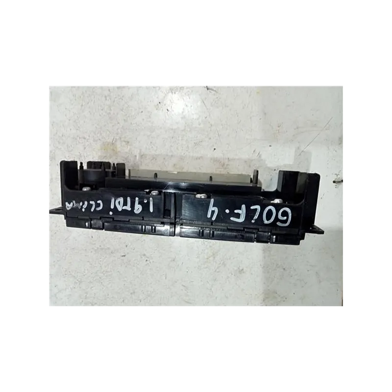 Recambio de mandos climatizador para volkswagen golf iv berlina (1j1)(1997) 1.6 16v referencia OEM IAM CLIMAtronic  