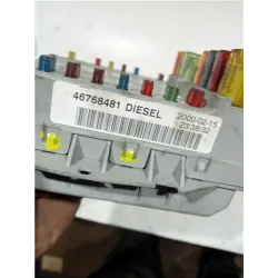 Recambio de caja fusibles/rele para fiat i punto (176) berlina (1993) 60 1.2 referencia OEM IAM 46768481  