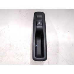MANDO ELEVALUNAS TRASERO DERECHO 829500004R 