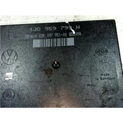Recambio de centralita cierre para volkswagen golf iv berlina (1j1)(1997) 1.6 16v referencia OEM IAM 1J0959799H  