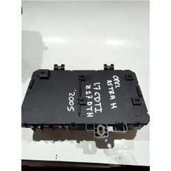 Recambio de caja fusibles/rele para opel astra h berlina (2004) 1.6 referencia OEM IAM 13181278  