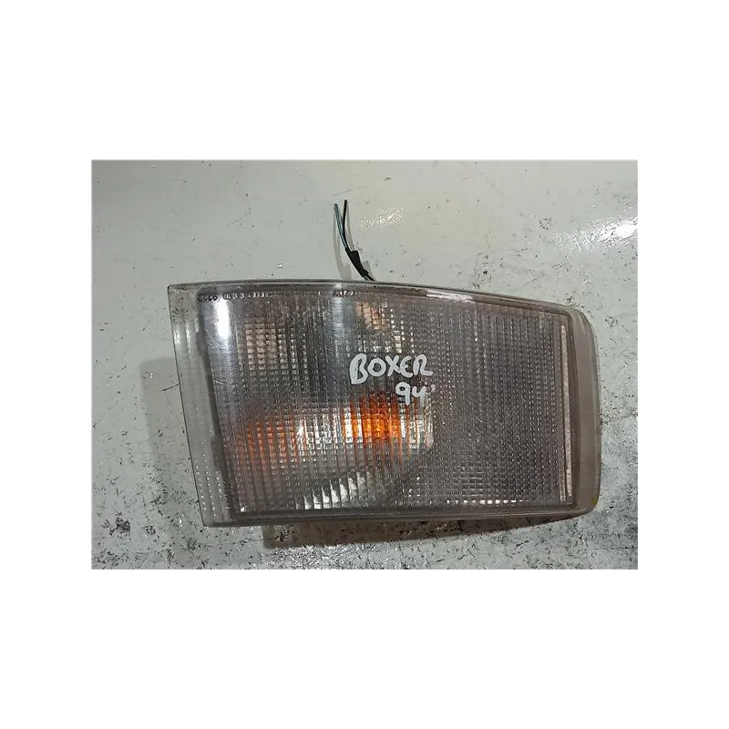Recambio de intermitente delantero derecho para peugeot boxer (230) furgón bat.2850mm (2002) referencia OEM IAM 35700747  