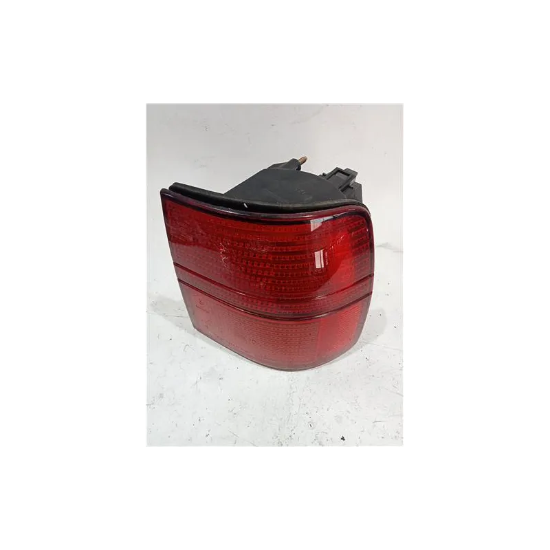 Recambio de piloto trasero derecho para seat toledo (1l)(09.1991) 1.6 i referencia OEM IAM 96163800  