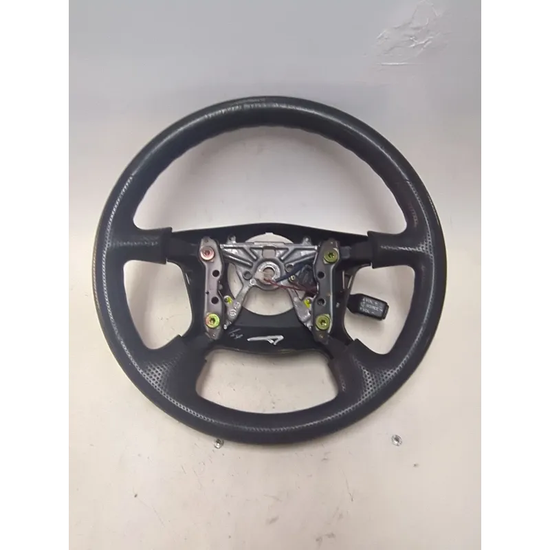 Recambio de volante para mazda 323 f vi hatchback (bj) 2.0 td referencia OEM IAM 13100262  