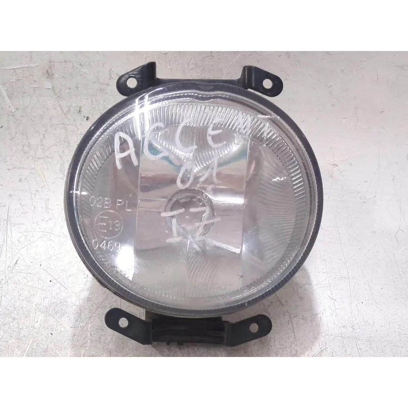 Recambio de faro antiniebla izquierdo para hyundai accent (lc)(2000) 1.5 referencia OEM IAM 1010698  