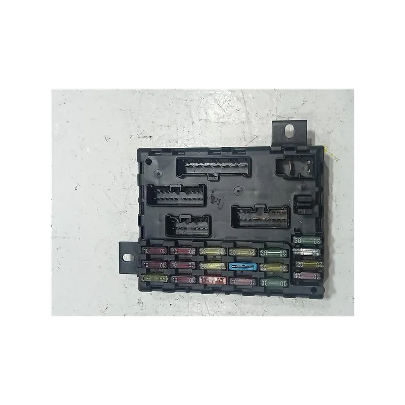 Recambio de caja fusibles/rele para alfa romeo 156 (2003) referencia OEM IAM 60679160  