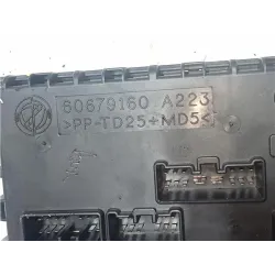 Recambio de caja fusibles/rele para alfa romeo 156 (2003) referencia OEM IAM 60679160  