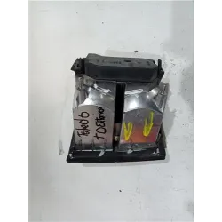 Recambio de piloto trasero derecho para seat toledo (1l)(09.1991) 1.6 i referencia OEM IAM 96163800  