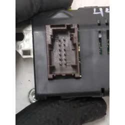 Recambio de pantalla multifuncion para peugeot 207 (2006) 1.6 hdi referencia OEM IAM 281208744  