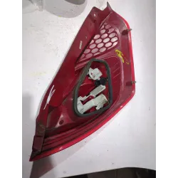 Recambio de piloto trasero izquierdo para ford fiesta vi (cb1, ccn) 1.4 tdci referencia OEM IAM 8A6113405A  
