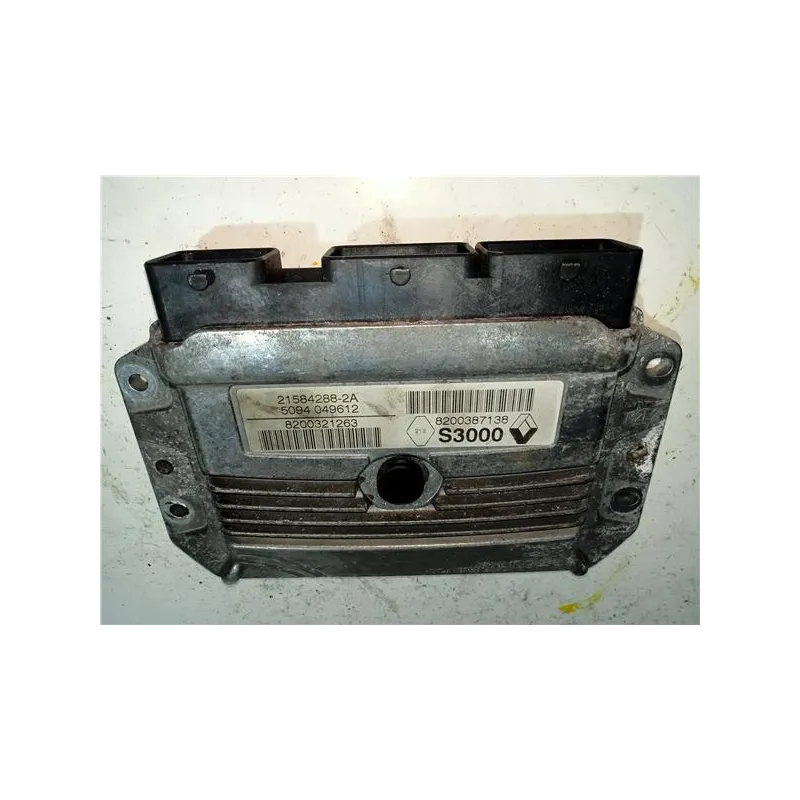 Recambio de centralita inyeccion para renault megane ii classic berlina (2003) referencia OEM IAM 8200321263  