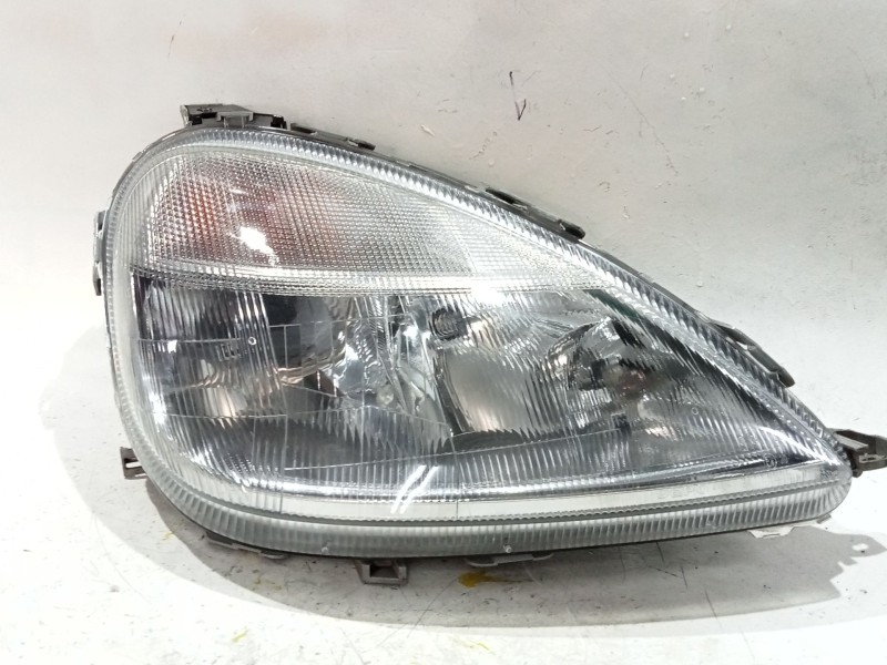 Recambio de faro delantero derecho para mercedes-benz clase a (w168) a 160 (168.033, 168.133) referencia OEM IAM 084401118R  