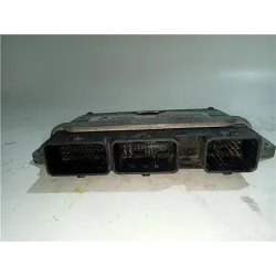 Recambio de centralita inyeccion para renault megane ii classic berlina (2003) referencia OEM IAM 8200298463  