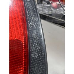 Recambio de piloto porton trasero derecho para renault megane i classic (la0)(1996) 1.9 d (la0a, la0u) referencia OEM IAM 770083