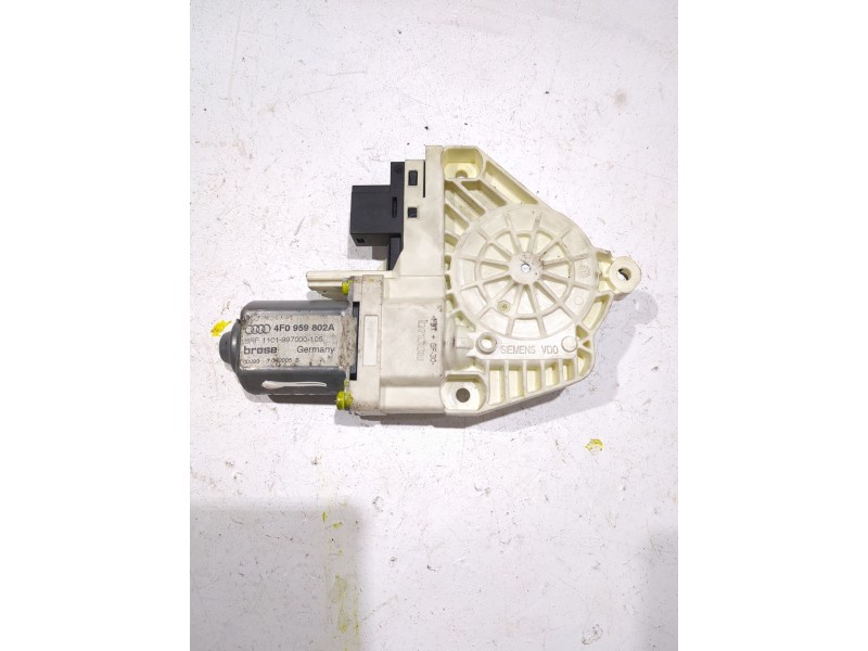 Recambio de motor elevalunas trasero derecho para audi a6 avant (4f5)(2005) 3.0 tdi quattro [3,0 ltr. - 165 kw v6 24v tdi] refer