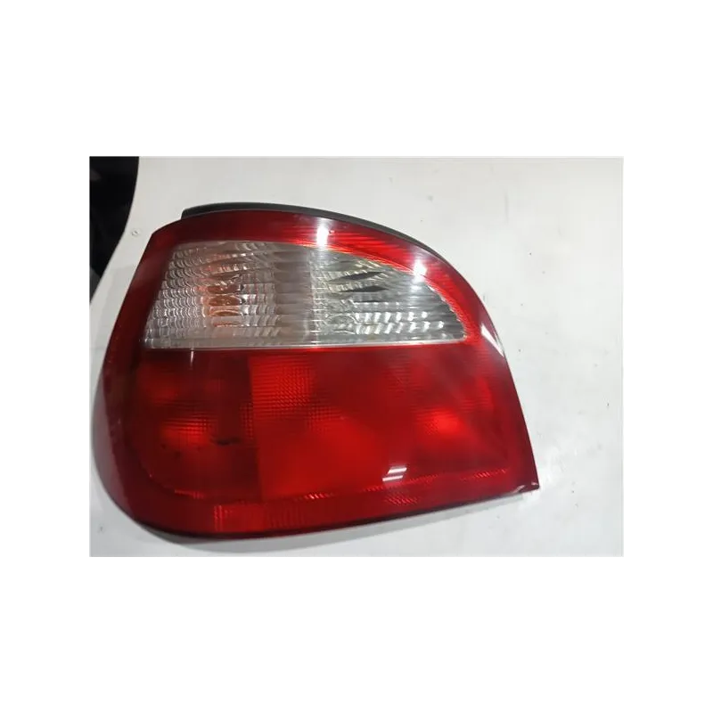Recambio de piloto trasero izquierdo para renault megane i fase 2 berlina (ba0)(1999) referencia OEM IAM 7700428320  