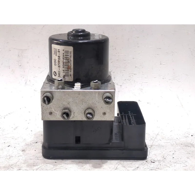 Recambio de nucleo abs para bmw 1 (e81) 118 d referencia OEM IAM 3452677715901 3451677715801  