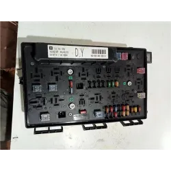 Recambio de caja fusibles/rele para opel astra h berlina (2004) 1.6 referencia OEM IAM 13181658  