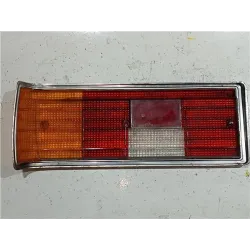 Recambio de piloto trasero derecho para chrysler 150 s 1.6 gasolina referencia OEM IAM CHRYSLER 150 TULIPA PILOTO  