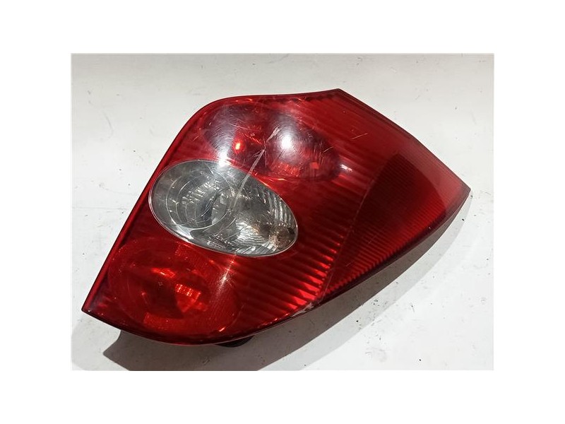 Recambio de piloto trasero derecho para renault laguna ii grandtour (kg0)(2001) 1.9 dci (kg1v) referencia OEM IAM 8200002472  
