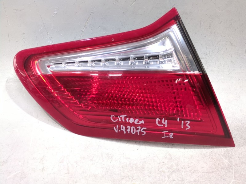 Recambio de piloto porton trasero izquierdo para citroën c4 ii (nc_) 1.6 hdi 115 referencia OEM IAM 28734G 967215588001  