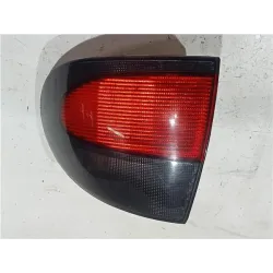 Recambio de piloto trasero derecho para renault megane i classic (la0)(1996) 1.9 d (la0a, la0u) referencia OEM IAM 37380999  
