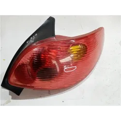 Recambio de piloto trasero derecho para peugeot 206 (1998) 1.4 hdi eco 70 referencia OEM IAM PILOTO TRASERO  