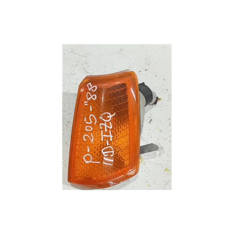 Recambio de intermitente delantero izquierdo para peugeot 205 berlina (02.1983) 1.8 diesel referencia OEM IAM PILOTO DELANTERO  