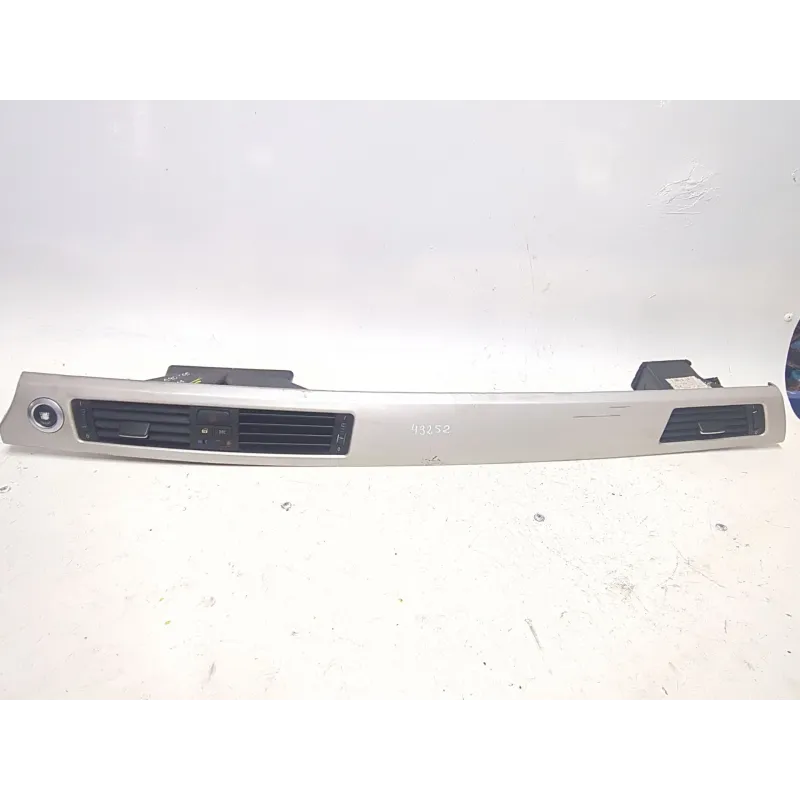 Recambio de aireador central para bmw 3 (e90) 320 d referencia OEM IAM 64226924082  