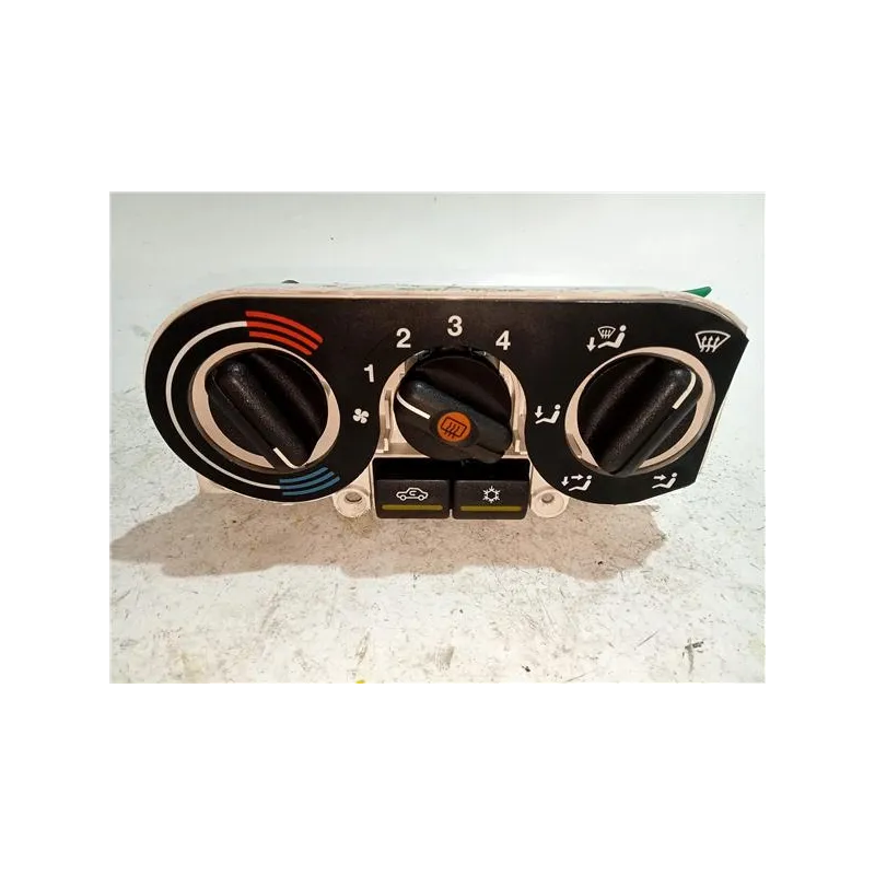 Recambio de mandos climatizador para opel astra f berlina (1991) 1.7 tds referencia OEM IAM 90360130  