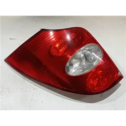 Recambio de piloto trasero izquierdo para renault laguna ii grandtour (kg0)(2001) 1.9 dci (kg1v) referencia OEM IAM 8200002471  