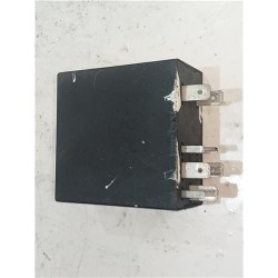 Recambio de caja reles para audi a4 avant (8e)(2001) 1.9 tdi quattro (96kw) [1,9 ltr. - 96 kw tdi] referencia OEM IAM 8D0907701A